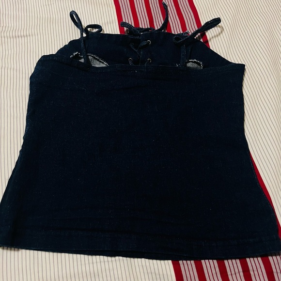 Tops - Picture 4 of 7